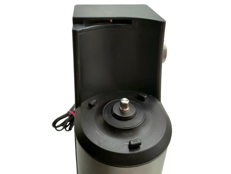 sokowirowka-wolnoobrotowa-optioma-op-2000-zalaczone-wyposazenie-pojemnik-na-miazsz