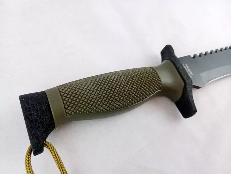 NÓŻ MYŚLIWSKI MASTER CUTLERY SURVIVAL BLACK