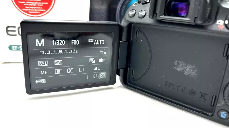 LUSTRZANKA CANON 80D KORPUS