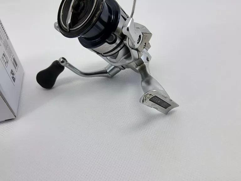 KOŁOWROTEK SHIMANO STRADIC FL 2500