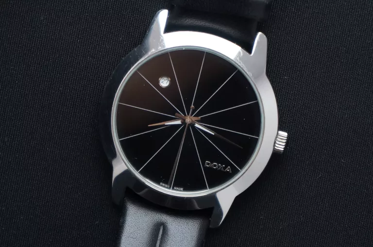 ZEGAREK MĘSKI DOXA GRAFIC ROUND 356.10.101.01