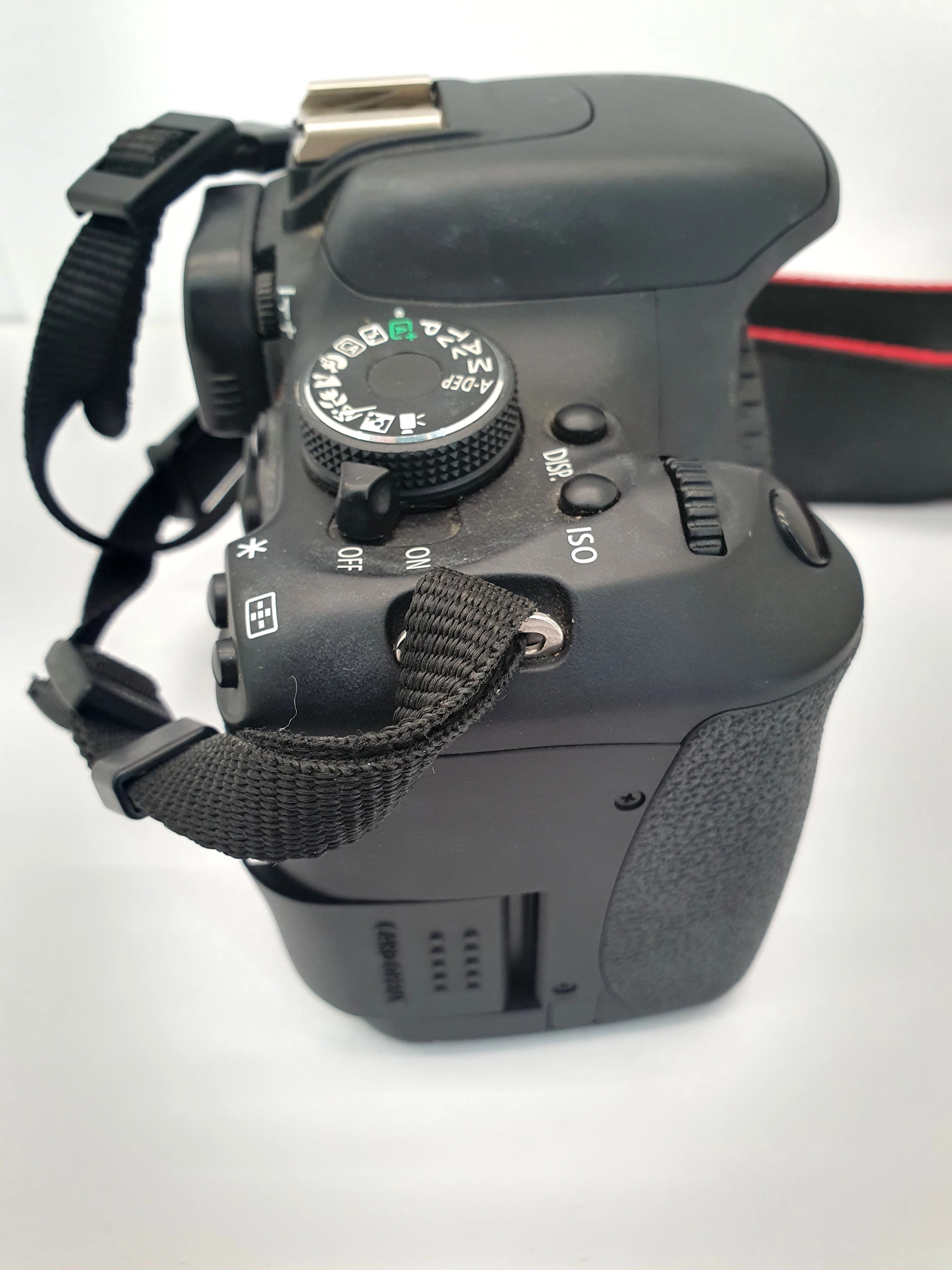 aparat-canon-eos-600d-korpus-ladowarka-marka-canon