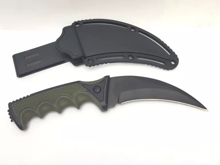 NOZ TYPU KARAMBIT