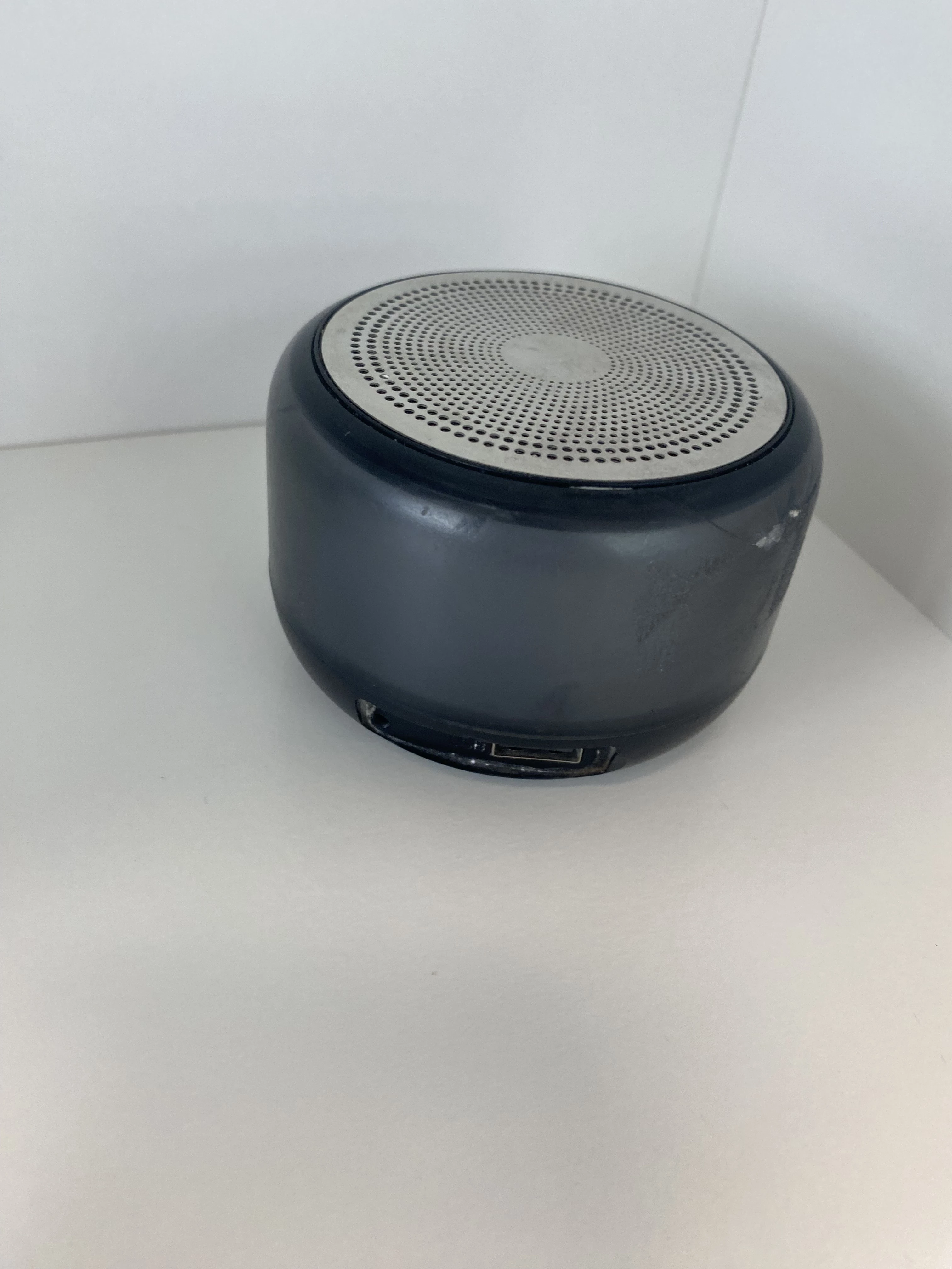 glosnik-bt-noname-moc-3