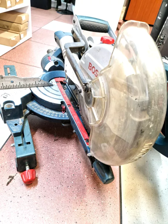 PIŁA UKOŚNICA Z POSUWEM BOSCH PROFESSIONAL GCM 8S 1400W