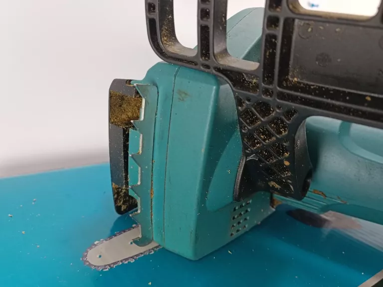PIŁA ELEKTRYCZNA MAKITA UC3541A 1800 W