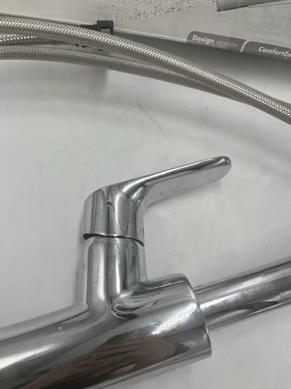 BATERIA KUCHENNA HANSGROHE FOCUS M41 STOJĄCA 240 Z WYCIĄGANĄ WYLEWKĄ 2JET