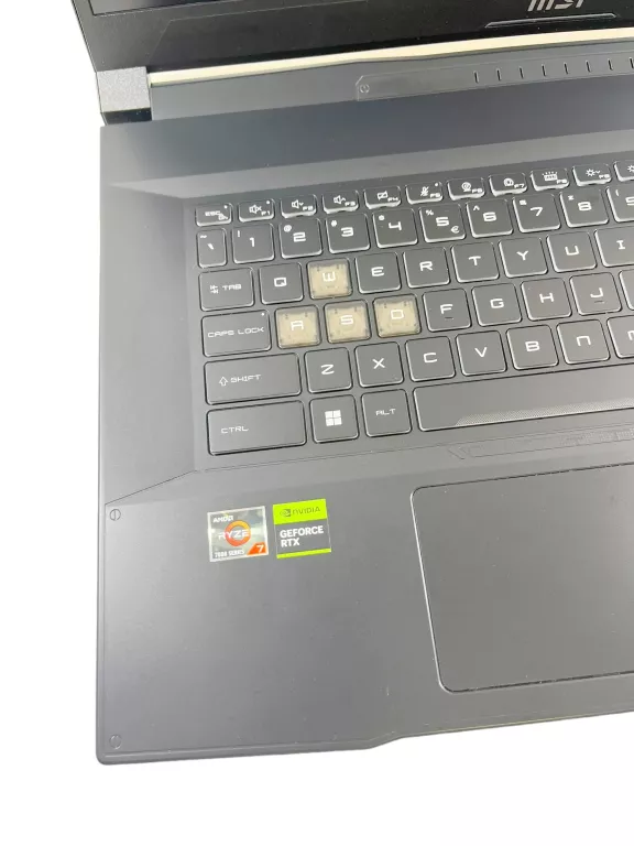 LAPTOP MSI BRAVO 17 D7VFK KOMPLET