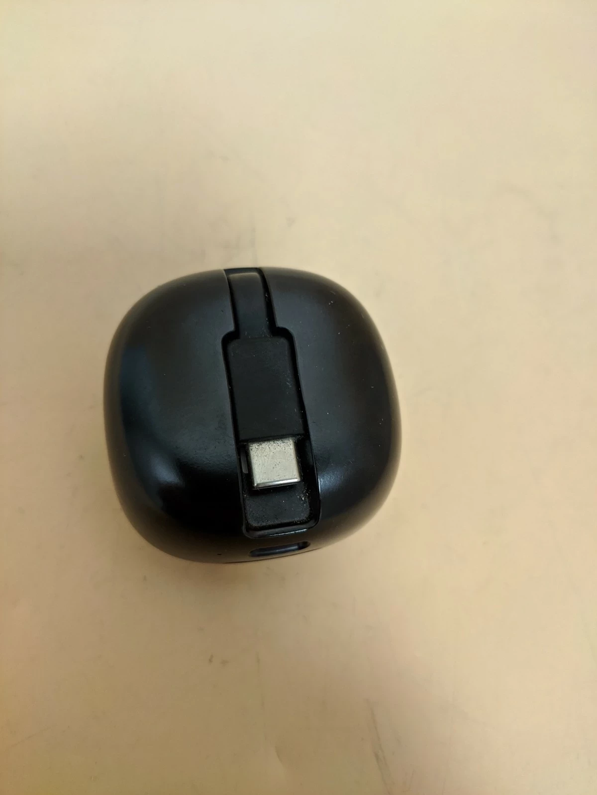 sluchawki-bt-motorola-sh067-etui-kolor-dominujacy-czarny