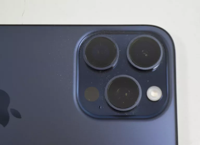 IPHONE 15 PRO MAX 256 GB A3106 TYTAN BLĘKINTY
