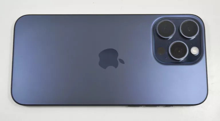 IPHONE 15 PRO MAX 256 GB A3106 TYTAN BLĘKINTY