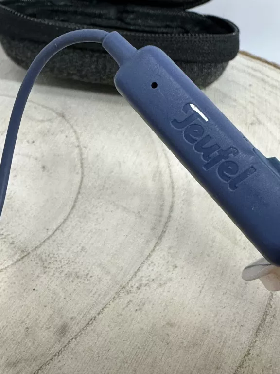 SŁUCHAWKI BEZPRZEWODOWE DOUSZNE TEUFEL AIRY SPORTS ETUI