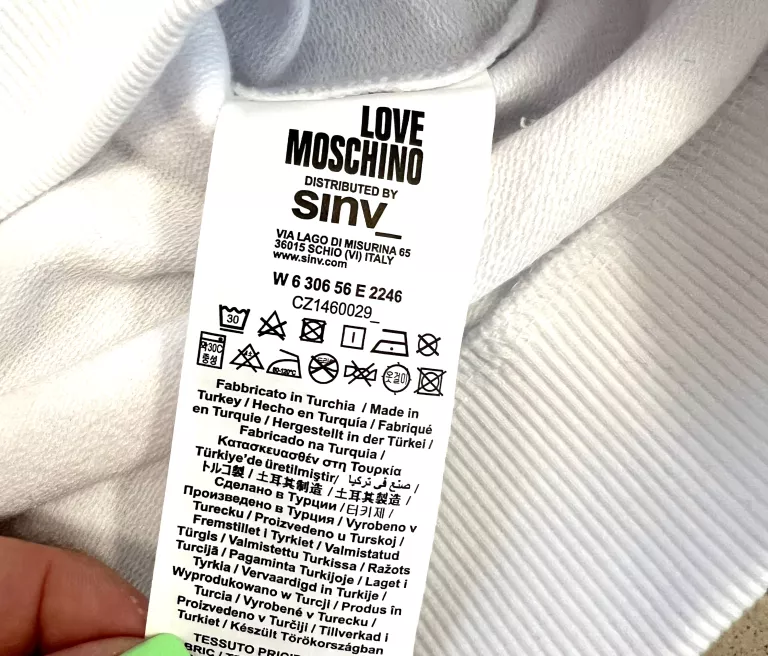 bluza-damska-love-moschino-biala-rozmiar-s-powystawowa-ean-gtin-8055204765417