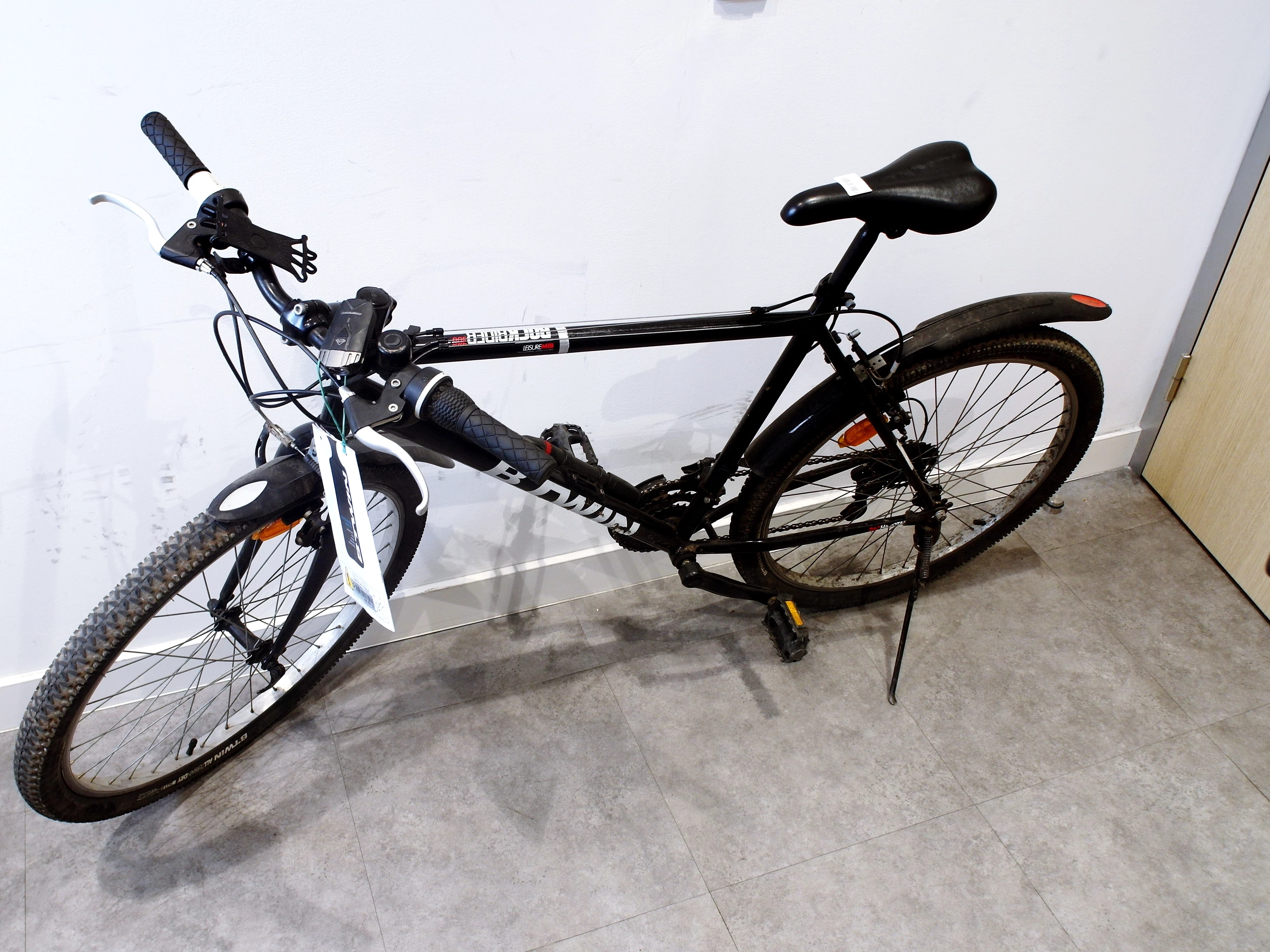 rower-btwin-rockrider-300-man-rama-l-kolo-26-stan-uzywany