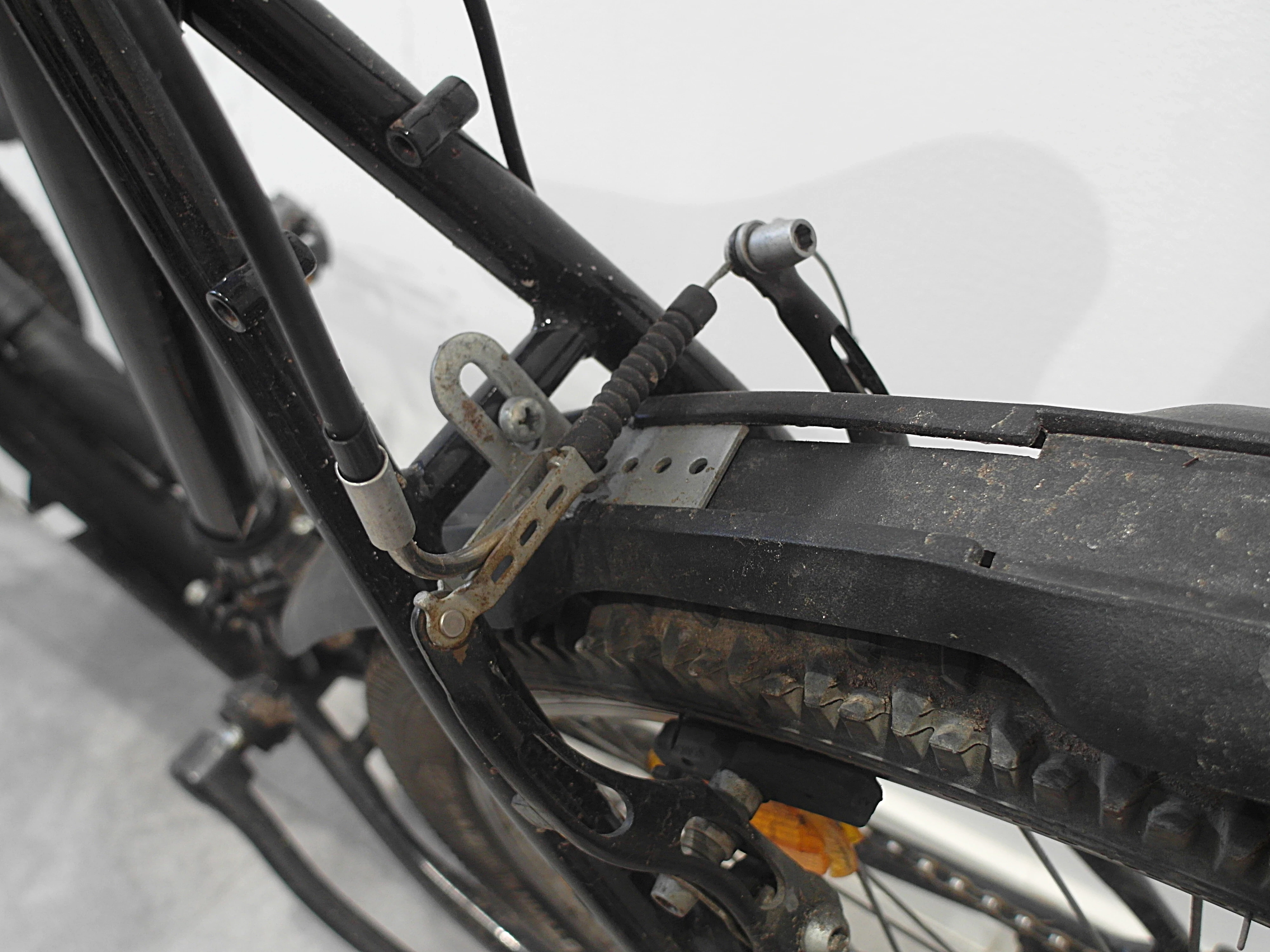 rower-btwin-rockrider-300-man-rama-l-kolo-26-rozmiar-kola-24