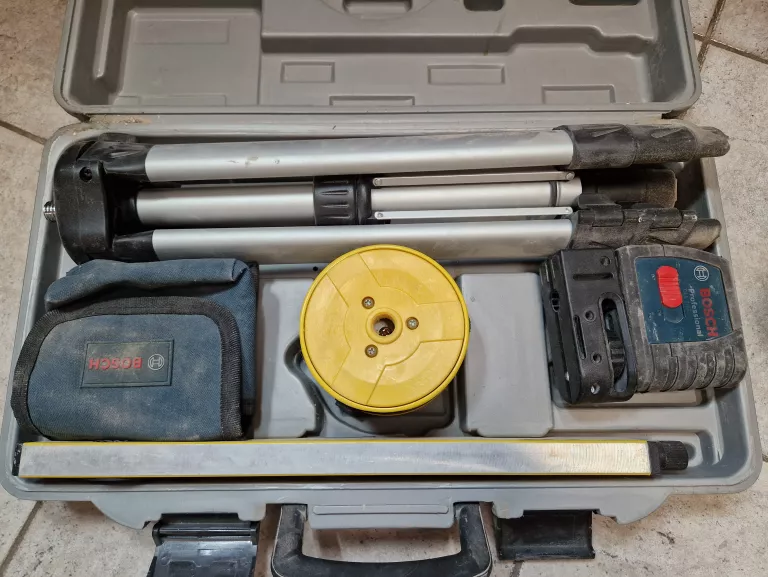 LASER BOSCH GLL 2-15 WALIZKA