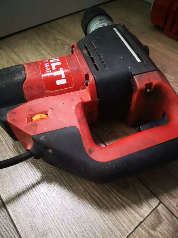 mlotowiertarka-hilti-te-56-atc-energia-udaru-10000