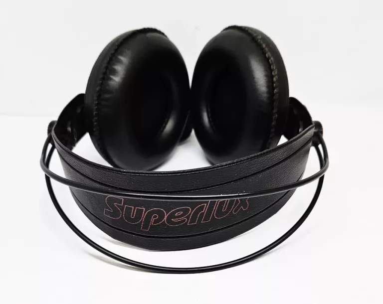 SŁUCHAWKI NAUSZNE SUPERLUX HD 681