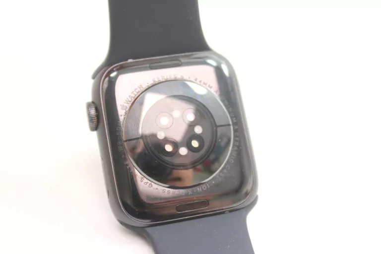 APPLE WATCH 6 44MM