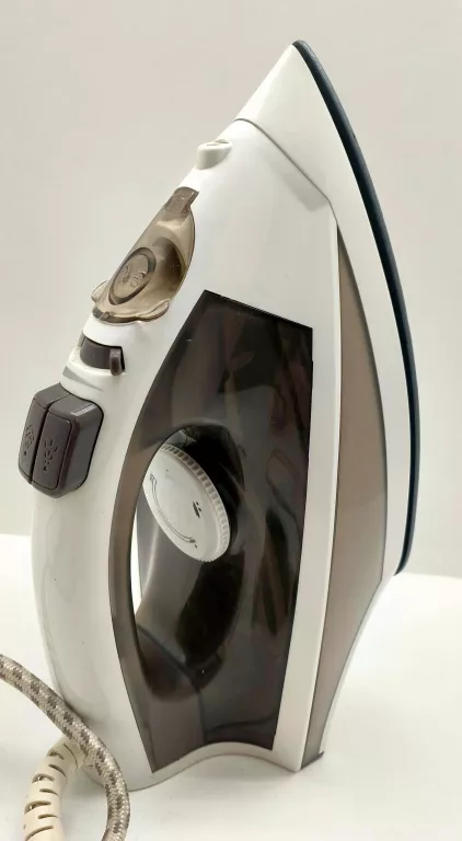ŻELAZKO ŁUCZNIK SLI-720