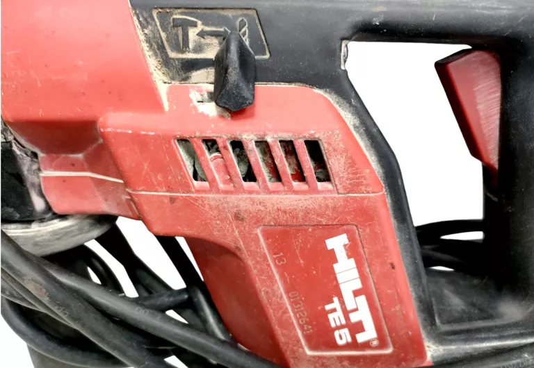 mlotowiertarka-hilti-te5-energia-udaru-180