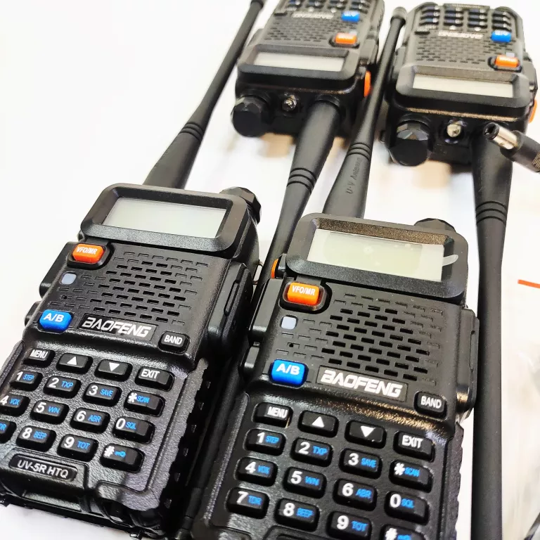 KRÓTKOFALÓWKI BAOFENG UV-5R HTQ 4SZT