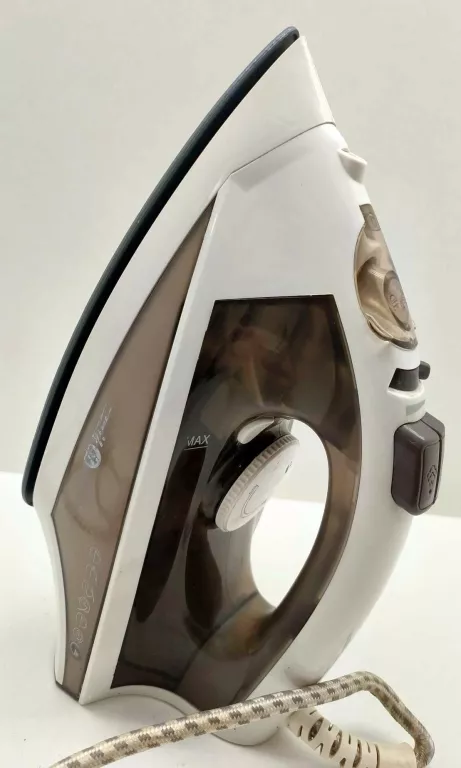 ŻELAZKO ŁUCZNIK SLI-720