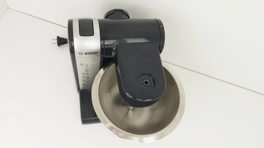 robot-kuchenny-planetarny-bosch-mum48a1-moc-600