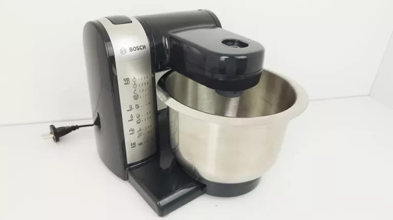 robot-kuchenny-planetarny-bosch-mum48a1-kolor-dominujacy-srebrnyszary