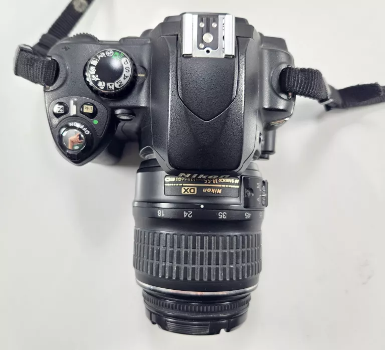 APARAT NIKON D40
