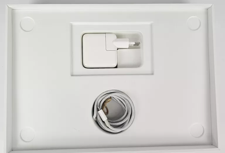 LAPTOP APPLE MACBOOK AIR 13 - INCH M1 A2337 13,3 " 8 GB / 512 GB SZARY