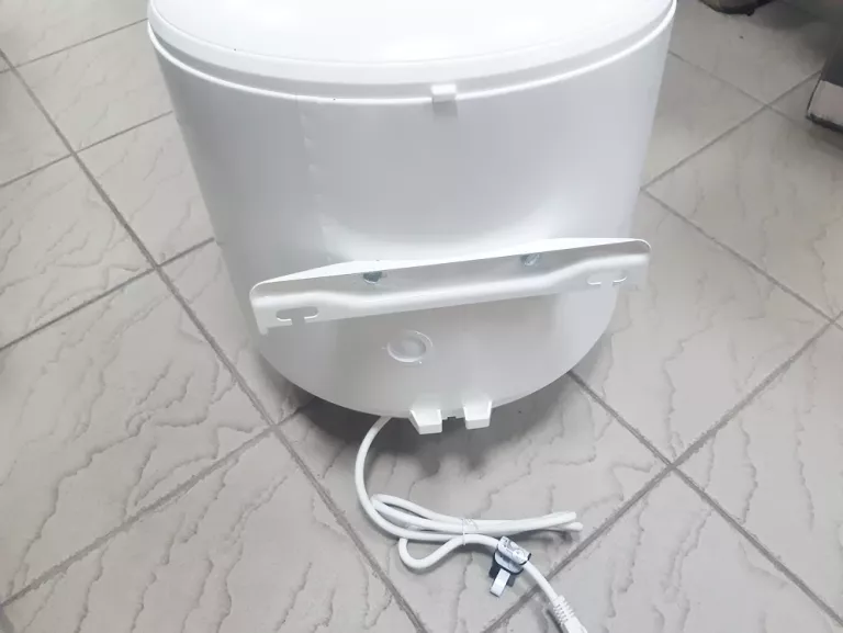 BOJLER ELEKTRYCZNY EQUA 30L