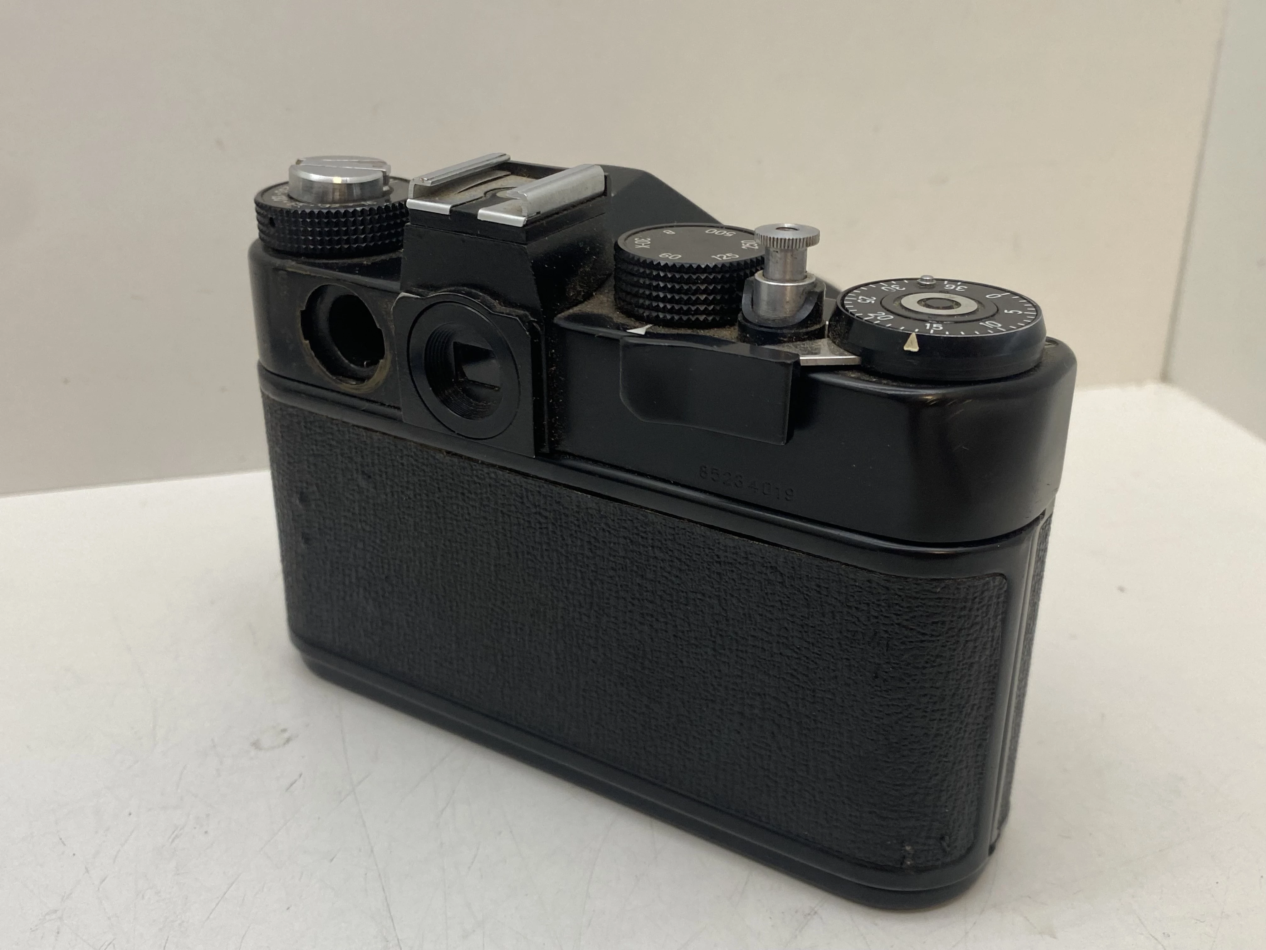 aparat-zenit-12xp-klasyka-fotografii-analogowej-stan-uzywany