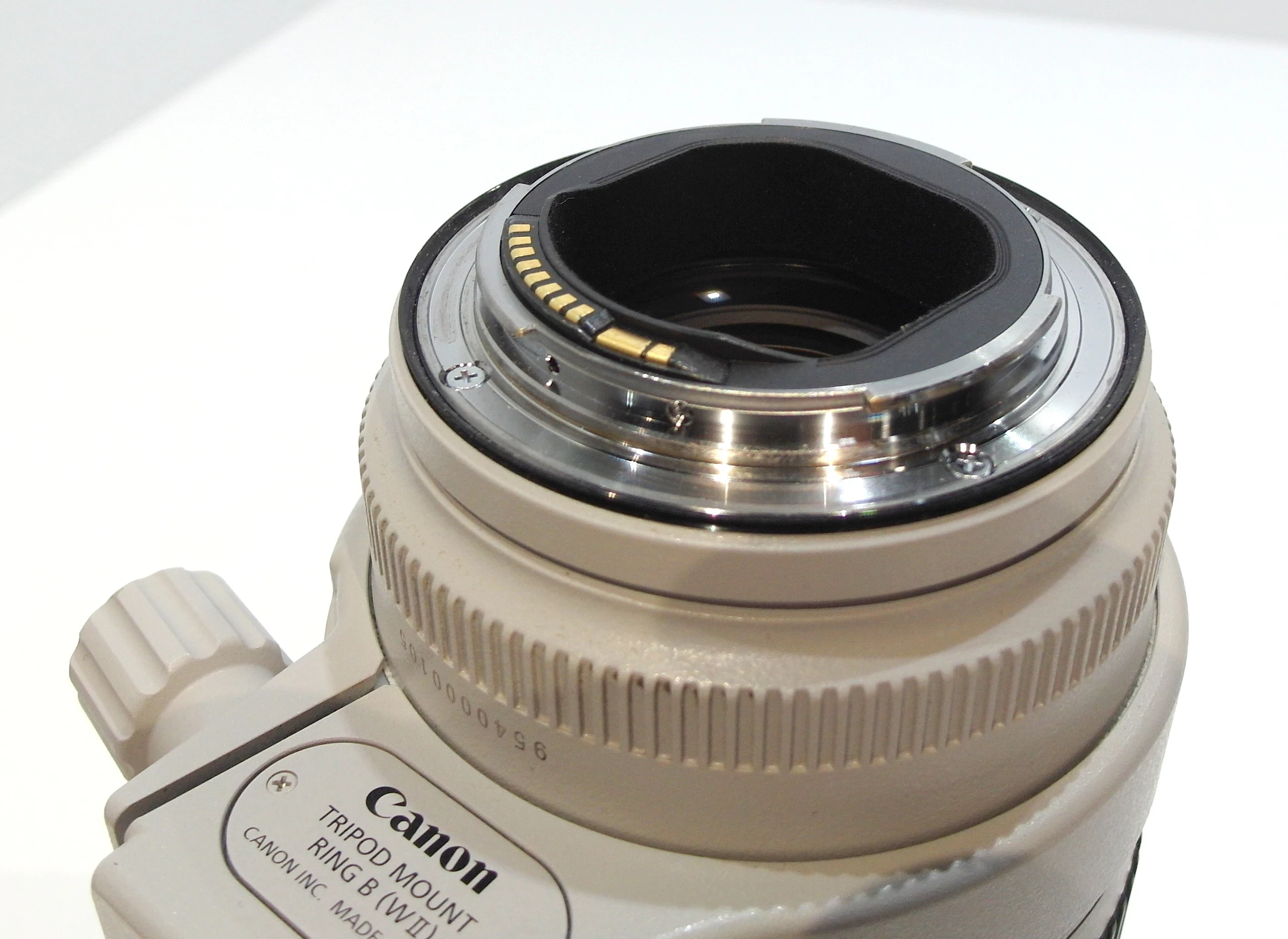 obiektyw-canon-ef-70-200-mm-f-28-l-is-ii-usm-mocowanie-canon-ef