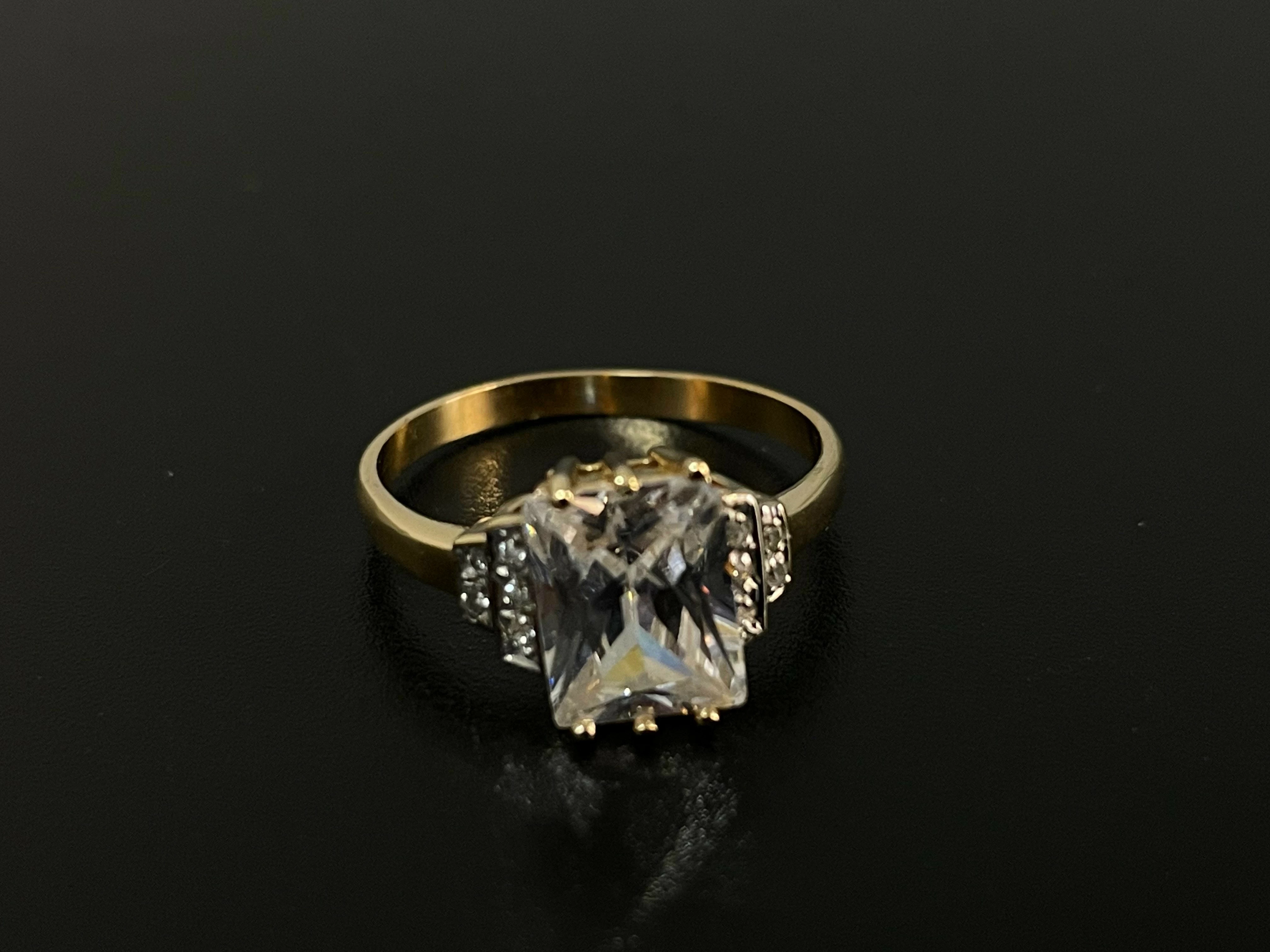 elegancki-zloty-pierscionek-p585-w-324g-pilsudskiego-15a-kwidzyn