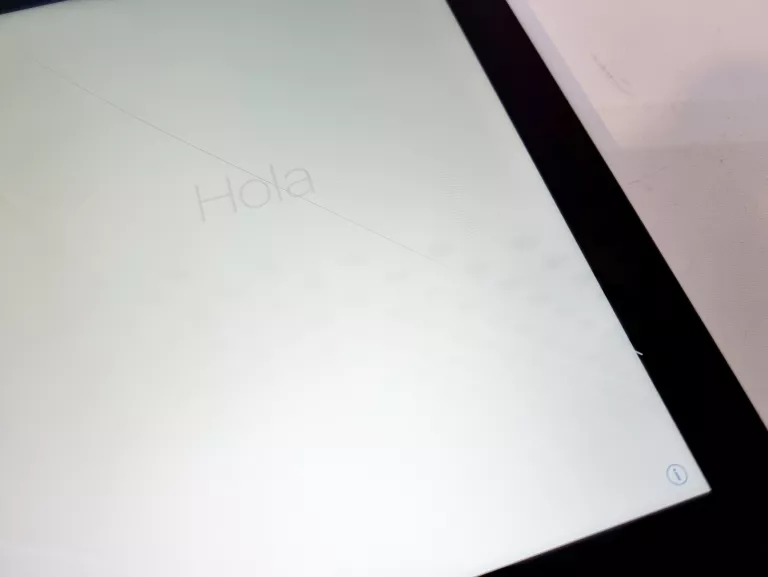 TABLET APPLE IPAD 4 GEN MD522FD 16GB )* PĘKNIĘTY EKRAN