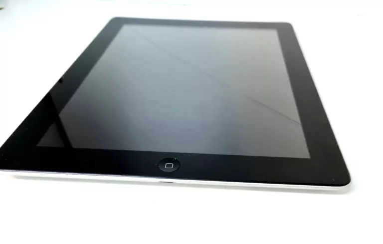 TABLET APPLE IPAD 4 GEN MD522FD 16GB )* PĘKNIĘTY EKRAN