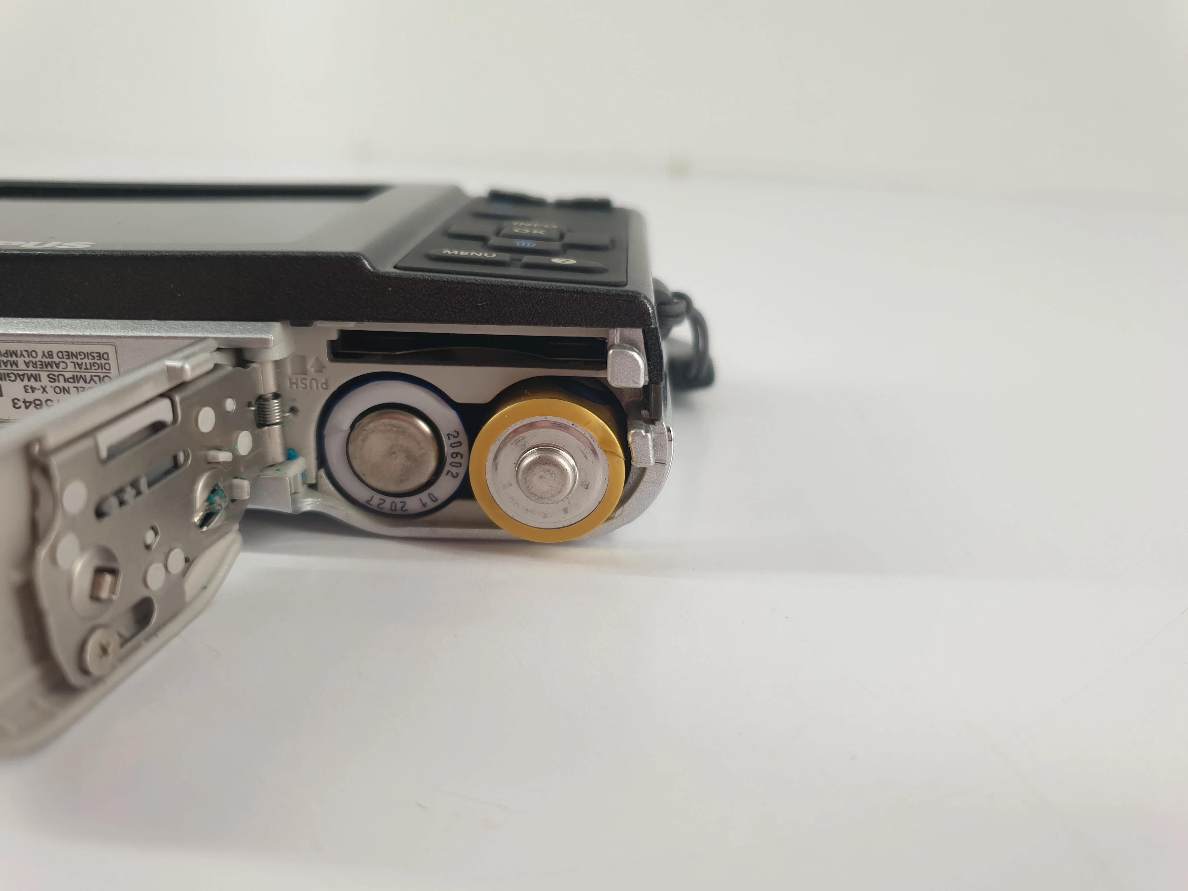 aparat-olympus-x-43-rozdzielczosc-1400