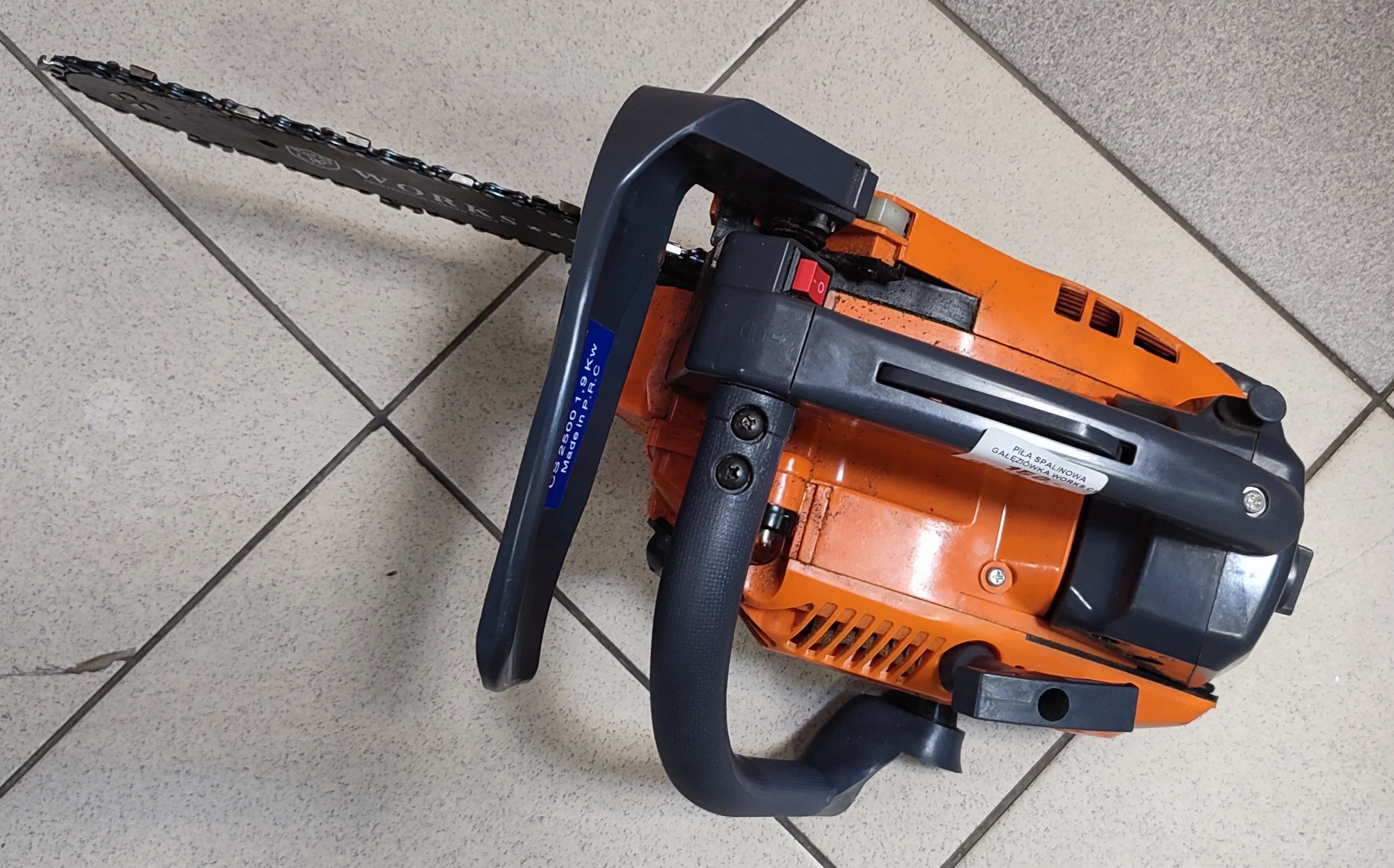 pila-spalinowa-galeziowka-works-cs-2500-marka-demon