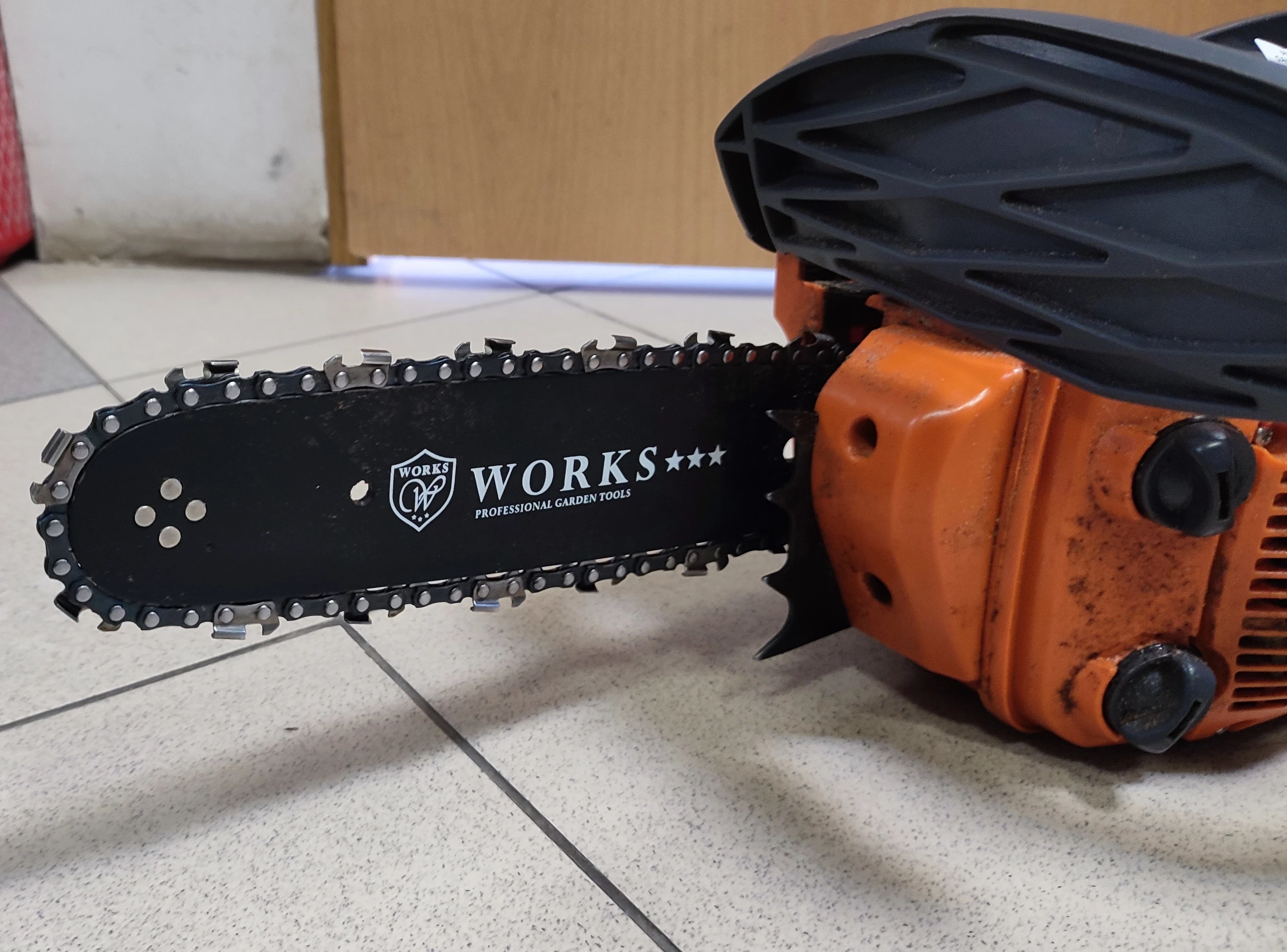 pila-spalinowa-galeziowka-works-cs-2500-kod-producenta-m83133-2