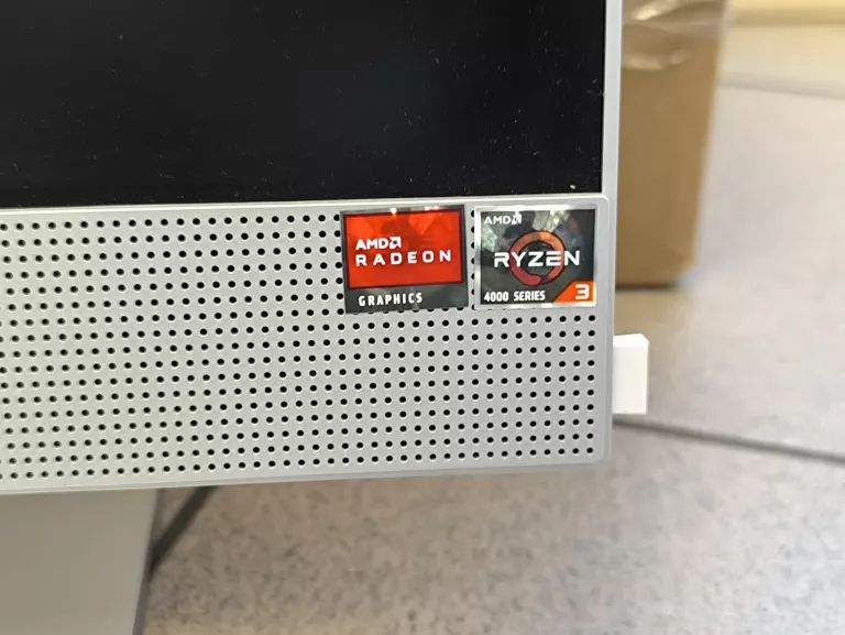 KOMPUTER AIO HP RYZEN3 SERIA 4000 8/256GB SSD WIN11 + AKCESORIA