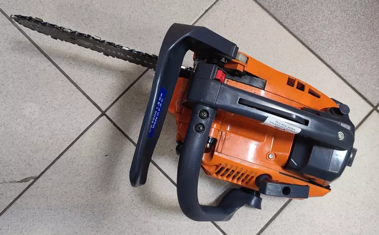 pila-spalinowa-galeziowka-works-cs-2500-marka-demon