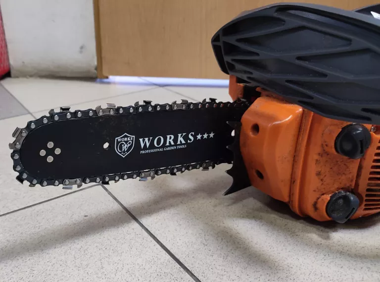 pila-spalinowa-galeziowka-works-cs-2500-kod-producenta-m83133-2