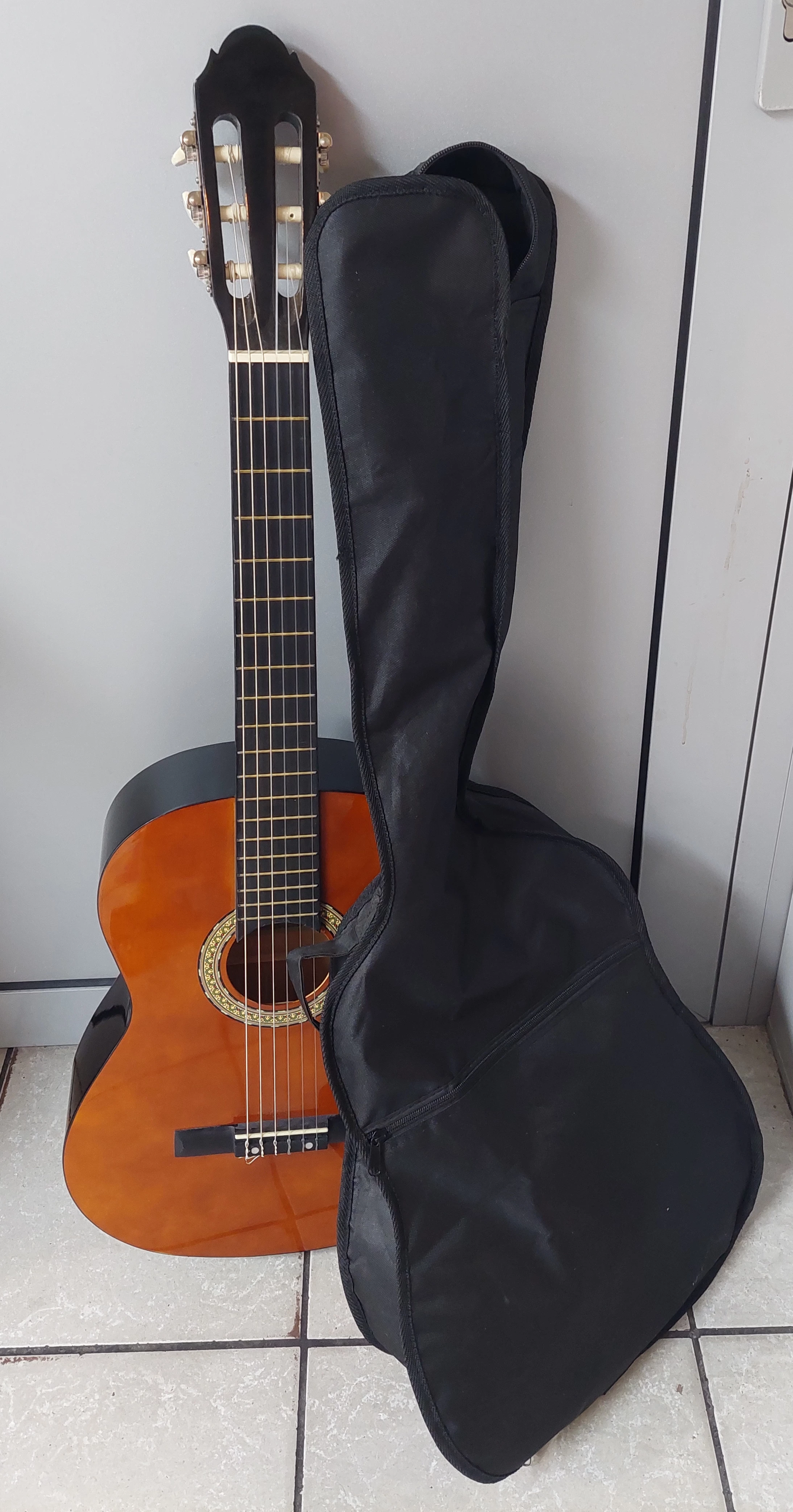 gitara-akustyczna-sheffield-z-pokrowcem-1-go-maja-11a-libiaz