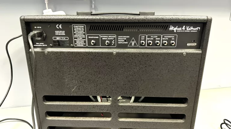 WZMACNIACZ LOVELY HUGHES & KETTNER ATTAX SERIES CLUB REVERB