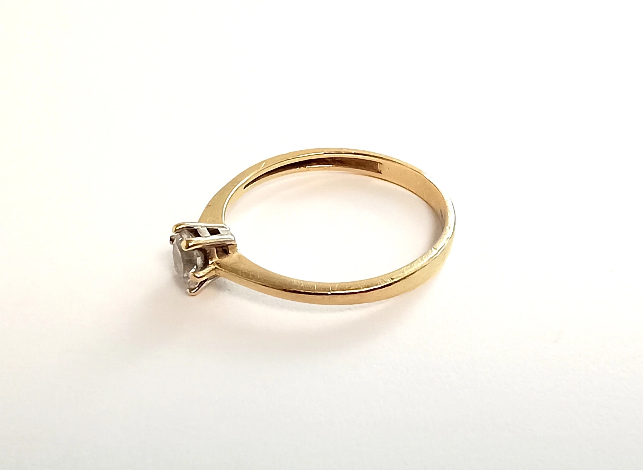 delikatny-zloty-pierscionek-585-143g-r12-stan-11323-2