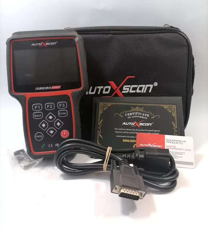 TESTER DIAGNOSTYCZNY RS830PRO ETUI + KARTA PAMIĘCI + PENDRIVE