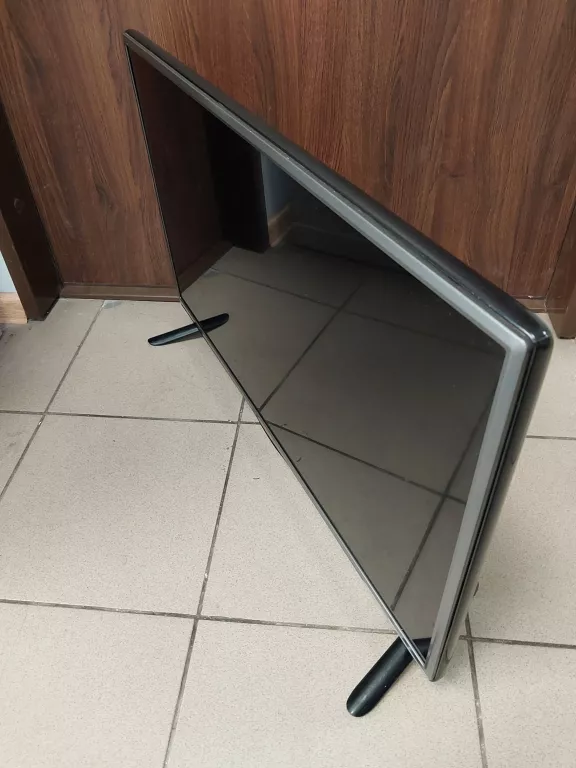 TELEWIZOR LG 32LB550B + PILOT