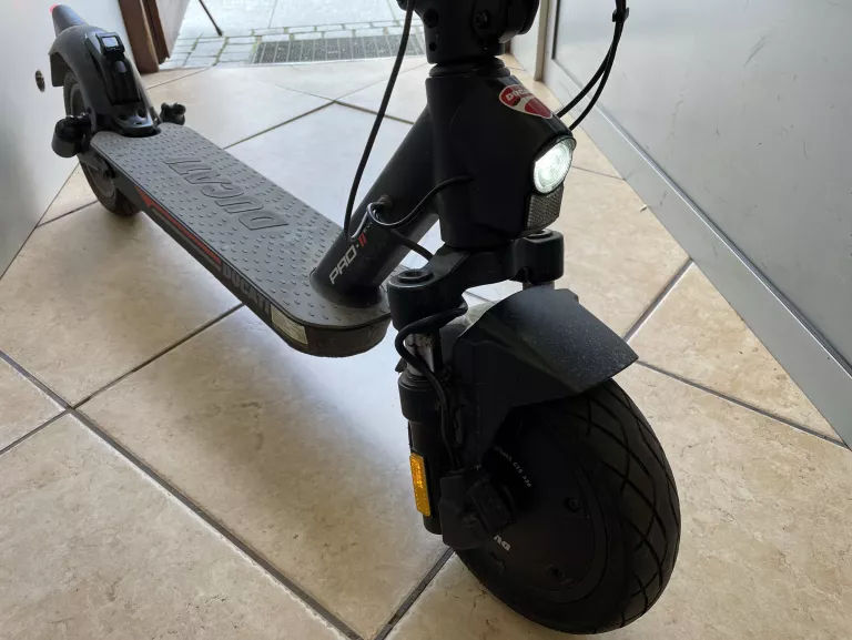 HULAJNOGA DUCATI PRO II EVO 350W AMORTYZACJA 10" CZARNY
