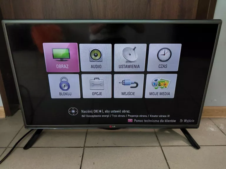 TELEWIZOR LG 32LB550B + PILOT